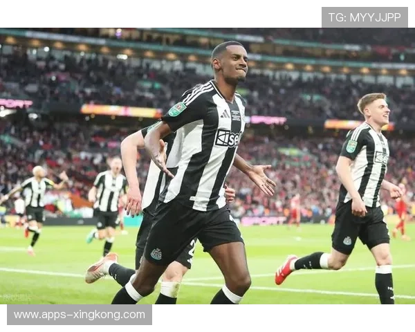 利物浦对伊萨克转会设限 罗德里戈面临最终决策时刻