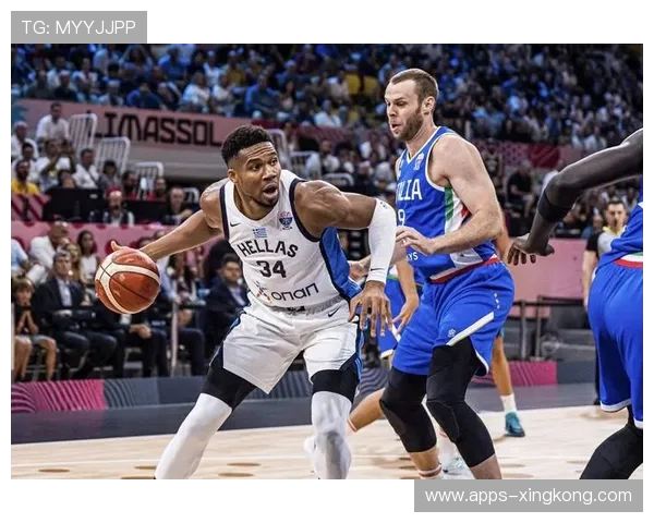 斯洛文尼亚锋线突破犀利，多次制造致命球