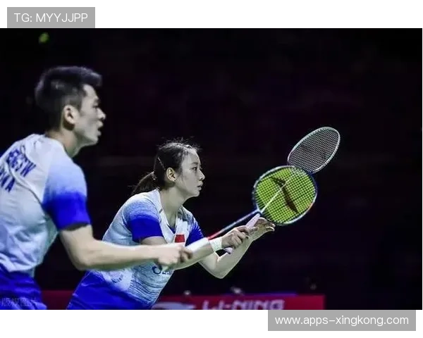 羽毛球女双配合节奏堪称无解战术模板