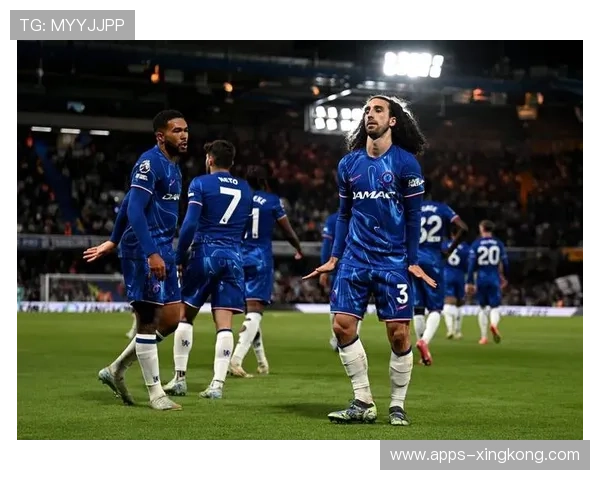 切尔西门前混战连续补射极具威胁