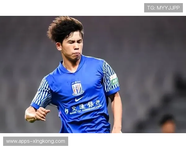 上海申花外线不断推动前场整体压制 上海申花外线不断推动前场整体压制