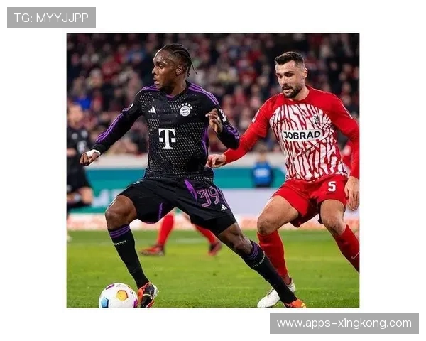 德甲拜仁前场高压连夺球权,制造连续威胁的制胜之道