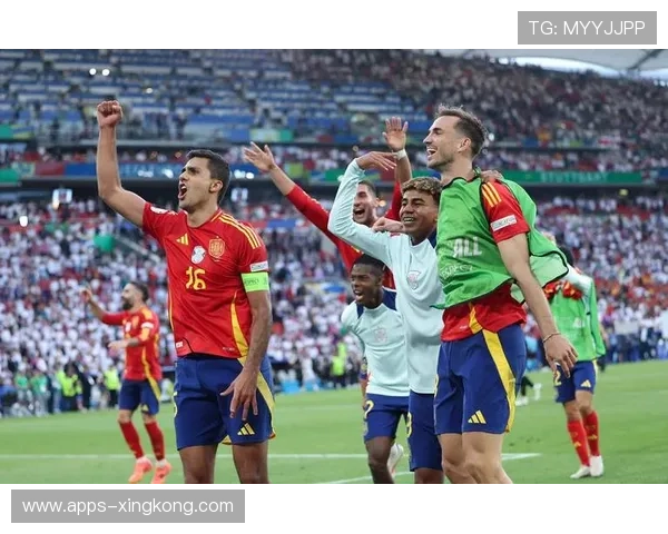 奥尔莫创造力极强,西班牙前场连接更合理 奥尔莫创造力极强,西班牙前场连接更合理