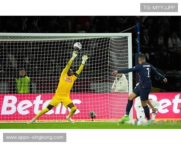 姆巴佩在社媒回应球迷问题耐心十足，互动率破表